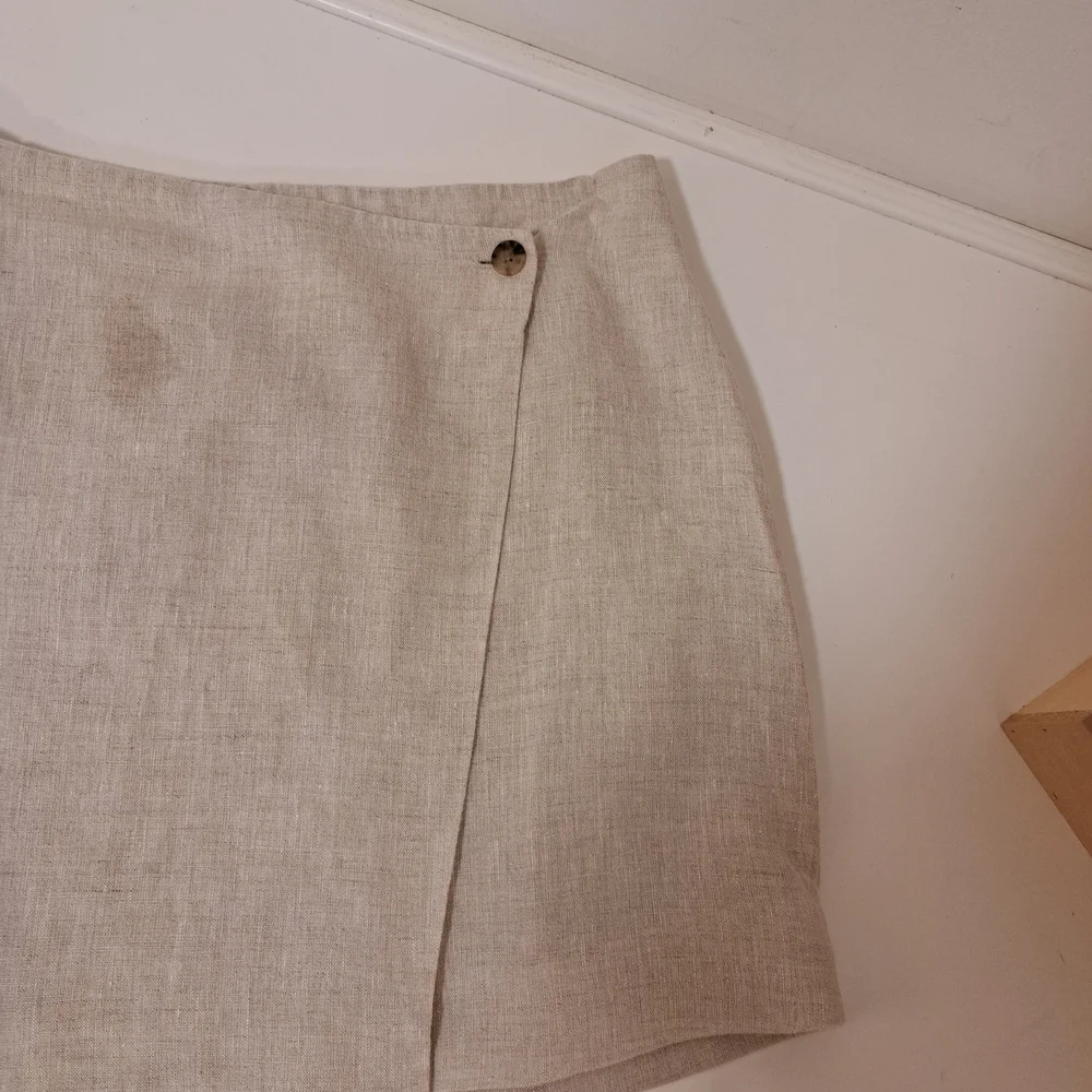 Banana Republic Linen Wrap Cream Mini Skirt Misses Size 4 - Picture 3 of 13